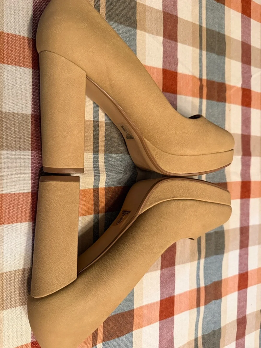 Women's Platform Block Heel Pumps in Taupe